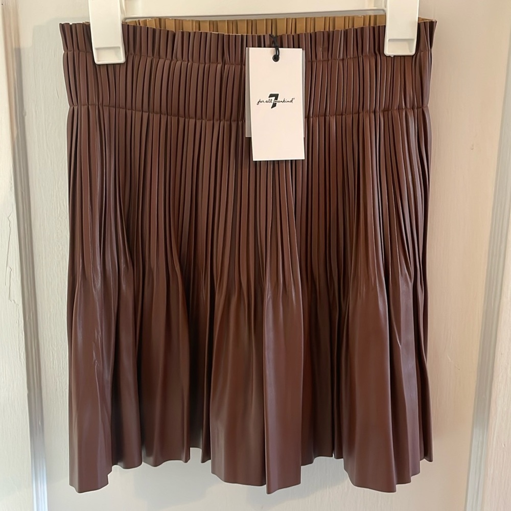 7 for all mankind Faux pleated Leather Skirt - NWT - Size Medium